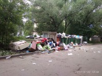 Жуткая ситуация с вывозом мусора в Заволжском районе города Твери - народные новости ТИА