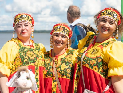 В Осташкове проходит праздник "Селигерский рыбник" - Новости ТИА