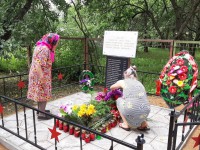 В "тверской Хатыни" открыли мемориал сожжённым в погребе жителям деревни - Новости ТИА