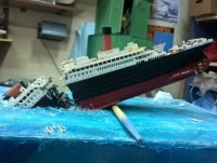 Архитектор из Кимр сделал макет гибнущего "Титаника"  - Новости ТИА