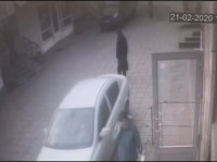 Появилось видео наезда иномарки на пожилого мужчину в Твери - Новости ТИА