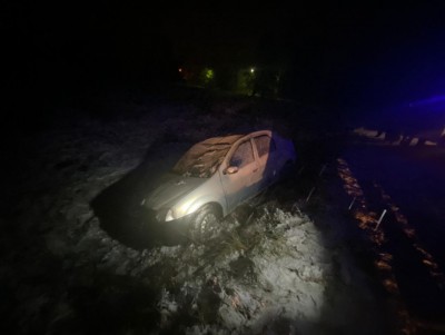 Под Тверью в ДТП попал 18-летний водитель и несовершеннолетняя девушка  - Новости ТИА
