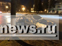 В Твери загорелась на ходу и сгорела машина - Новости ТИА