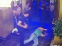 Массовая драка и стрельба в ночном клубе Твери попали на видео - Новости ТИА