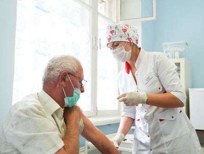 Треть вакцинированных в Тверской области – пожилые люди - новости ТИА