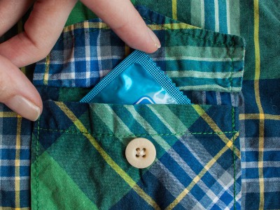 В России выросли продажи презервативов в аптеках и онлайн - новости ТИА
