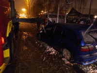 В Твери металлическая опора грузовика разворотила Nissan - Новости ТИА
