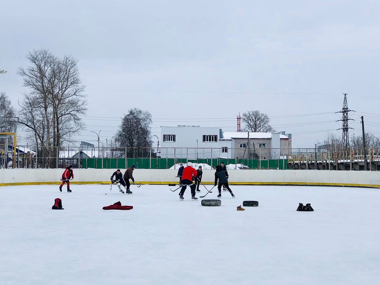 В Твери продолжают работать катки | 13.01.2022 | Тверь - БезФормата