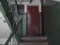 Девятиклассники в Нелидове пытались забрать забытые в подъезде очки товарища и наткнулись на дуло пистолета - Новости ТИА