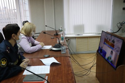 Детский омбудсмен Тверской области ответила на вопросы осужденных женщин  - Новости ТИА