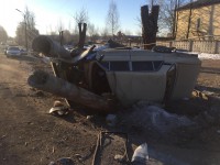 В Тверской области водитель-"чайник" врезался в столб: в ДТП пострадали 4 человека - Новости ТИА