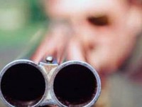 В Тверской области похититель сутки возил таксиста в багажнике машины. Преступника нашли в лесу убитым - Новости ТИА
