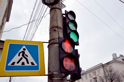 В Твери в четырёхфазном режиме заработал светофор на ул. Орджоникидзе - Новости ТИА