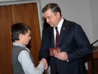 Глава региона вручил паспорта 23 ученикам ряда школ из Твери и Калининского района - Новости ТИА