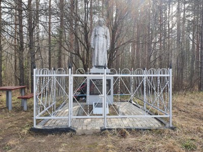 В Тверской области благоустроили памятники воинам-железнодорожникам  - новости ТИА