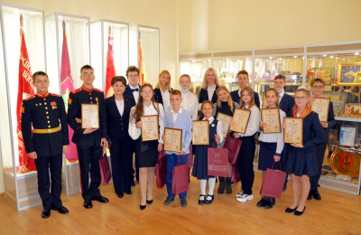 В Твери одаренных детей наградили денежными сертификатами - новости ТИА