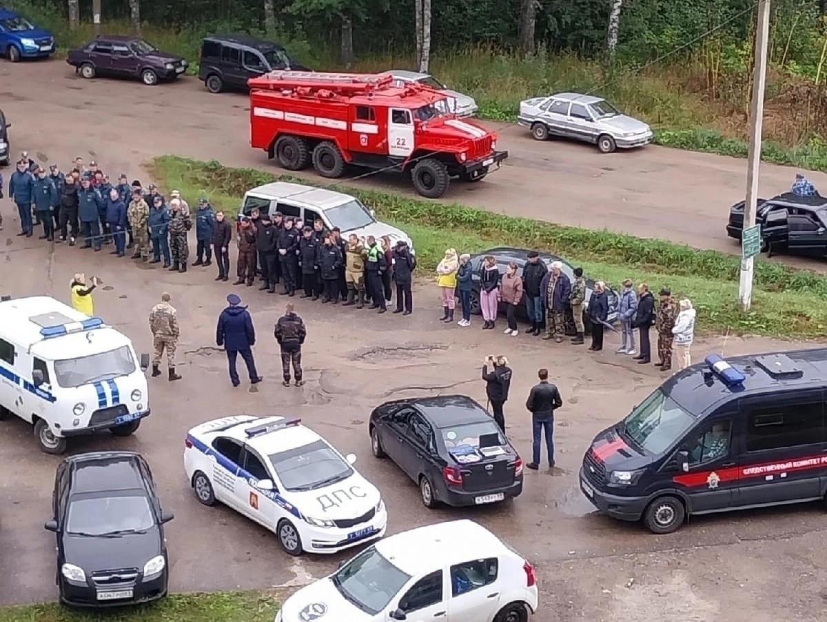 Нашли 6 мальчика. Погиб военнослужащий Тверь. МЧС мальчики. Следственный комитет Тверской области фото.