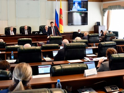 24 вопроса обсудили на заседании регионального Законодательного Собрания - Новости ТИА