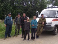 В Тверской области спасатели вывели из леса заблудившихся грибников - Новости ТИА