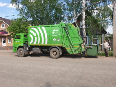 В Осташкове решили проблему мусора в частном секторе евроконтейнерами - Новости ТИА