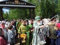 На истоке Волги XX Волжский Крестный ход начался с Божественной литургии - Новости ТИА