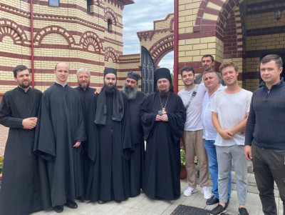 Тверской монастырь посетили паломники из Греции - новости ТИА