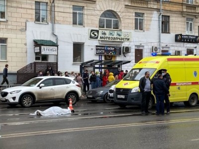 На проспекте Победы в Твери насмерть сбили пенсионерку - Новости ТИА