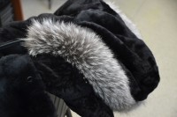 В Твери из магазина украли 20 шуб, ущерб составил более миллиона рублей  - Новости ТИА