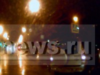 В Твери девушка чуть не угодила под машину на пешеходном переходе - Новости ТИА