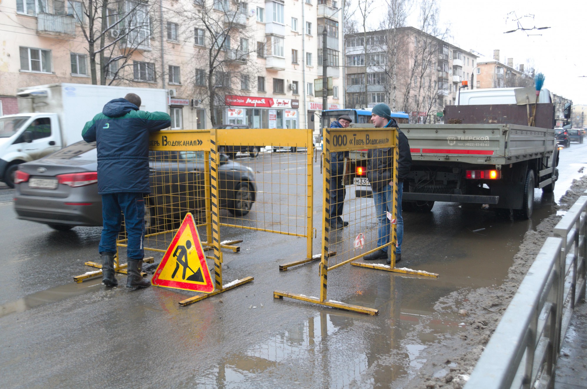 Тверь встает в пробку: на Волоколамском проспекте перекрыли полосу движения  - ТИА