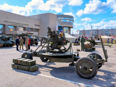 Калининская АЭС представила выставку раритетной военной техники - Новости ТИА