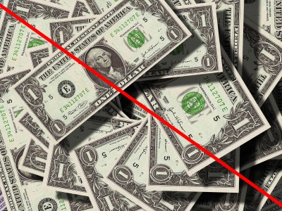 Центробанк советует россиянам хранить деньги в рублях - новости ТИА