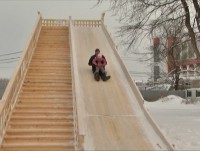 В городском саду Твери работает шестиметровая горка - Новости ТИА