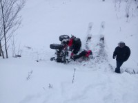 Под Торжком женщина вылетела в кювет на квадроцикле и погибла - Новости ТИА