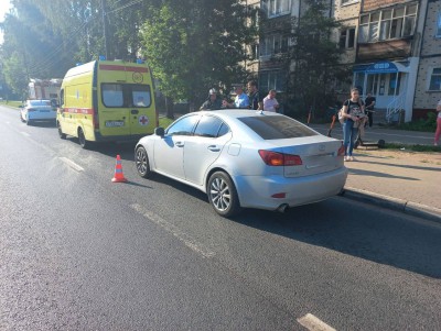 В Твери сбили женщину, которая решила перебежать дорогу на "красный" - Новости ТИА