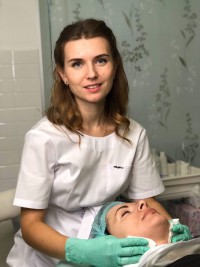 #БудьДома: косметолог Ирина Браун рассказывает об уходе за кожей лица  - новости ТИА