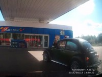 В Твери автомобиль уехал от колонки АЗС без водителя - Новости ТИА