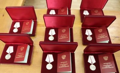 Четверо школьников Верхневолжья получили медаль от Путина за спасение детей - Новости ТИА