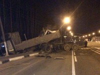 В Тверской области на трассе М-10 произошло два ДТП из-за сна дальнобойщиков за рулём - Новости ТИА
