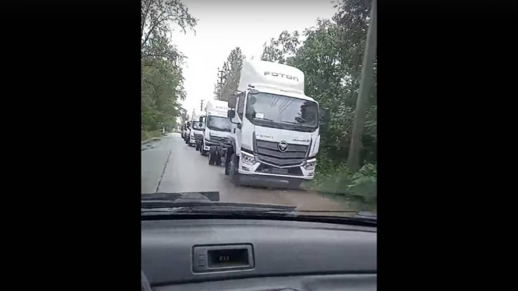 В ГИБДД прокомментировали ситуацию с очередями из тягачей и мусором в Конакове - новости ТИА