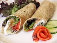 Правильный ролл на завтрак и полезный салат с вкуснейшим диким лососем – новые рецепты в проекте "Похудейка" - новости ТИА